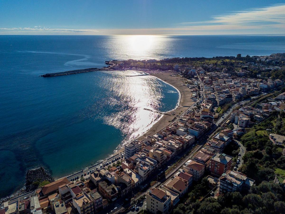 Ludovica Home Giardini Naxos Esterno foto